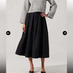 ASTR the Label Pleated Cotton Skirt